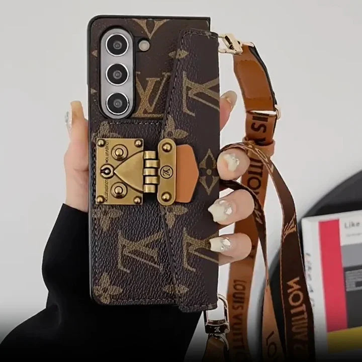 Luxury Vintage Crossbody Case