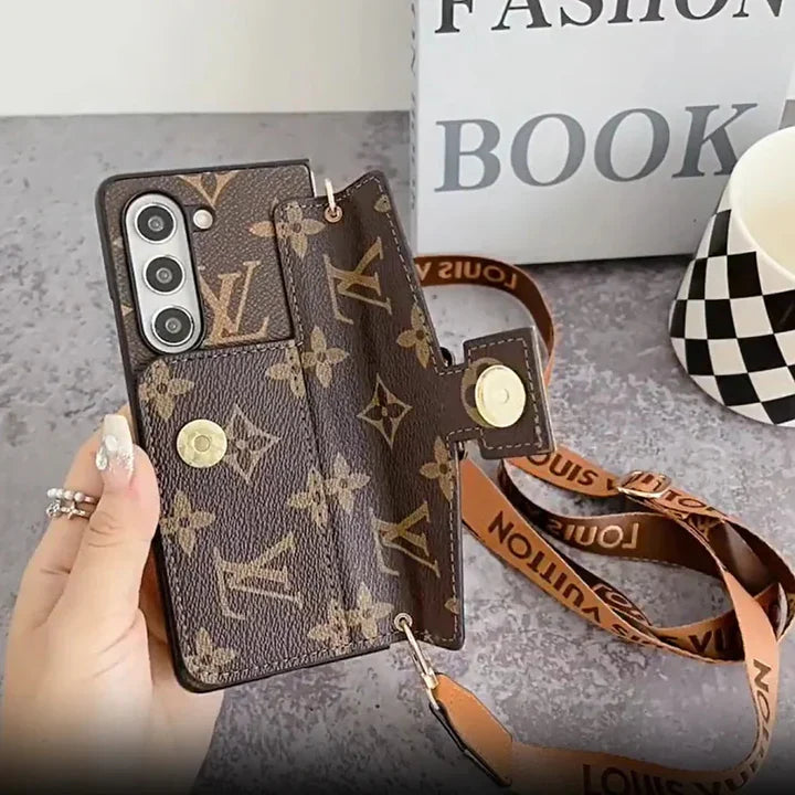 Luxury Vintage Crossbody Case