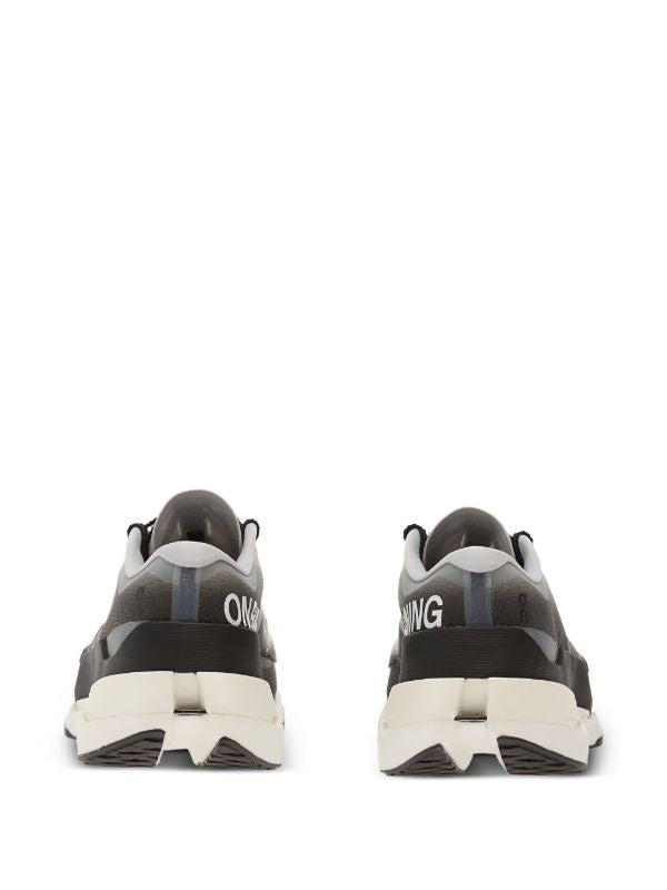 On Running Cloudboom Max White Black
